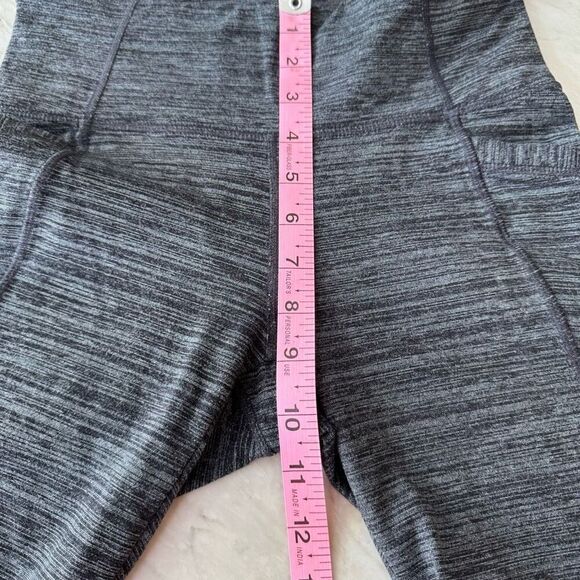 Athleta High Rise Cutout Calf Gray Space Dye Chaturanga Leggings size S - Picture 6 of 7